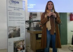 Elena Donazzan presente al Workshop sul design autoprodotto - Engim Thiene - Scuola per la Lavorazione del Legno