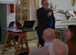 il Sindaco Casarotto presente al Workshop sul design autoprodotto - Engim Thiene - Scuola per la Lavorazione del Legno