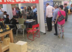 studenti in piazza - Engim Thiene: la fiera dei mestieri