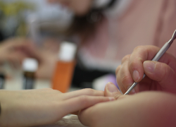 Corso di Ricostruzione unghie - laboratorio Estetista - Engim Thiene