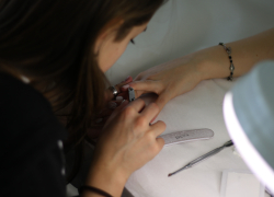 Corso di Ricostruzione unghie - laboratorio Estetista - Engim Thiene