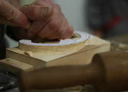 corso di intaglio del legno - Scuola per la Lavorazione del Legno - Engim Thiene